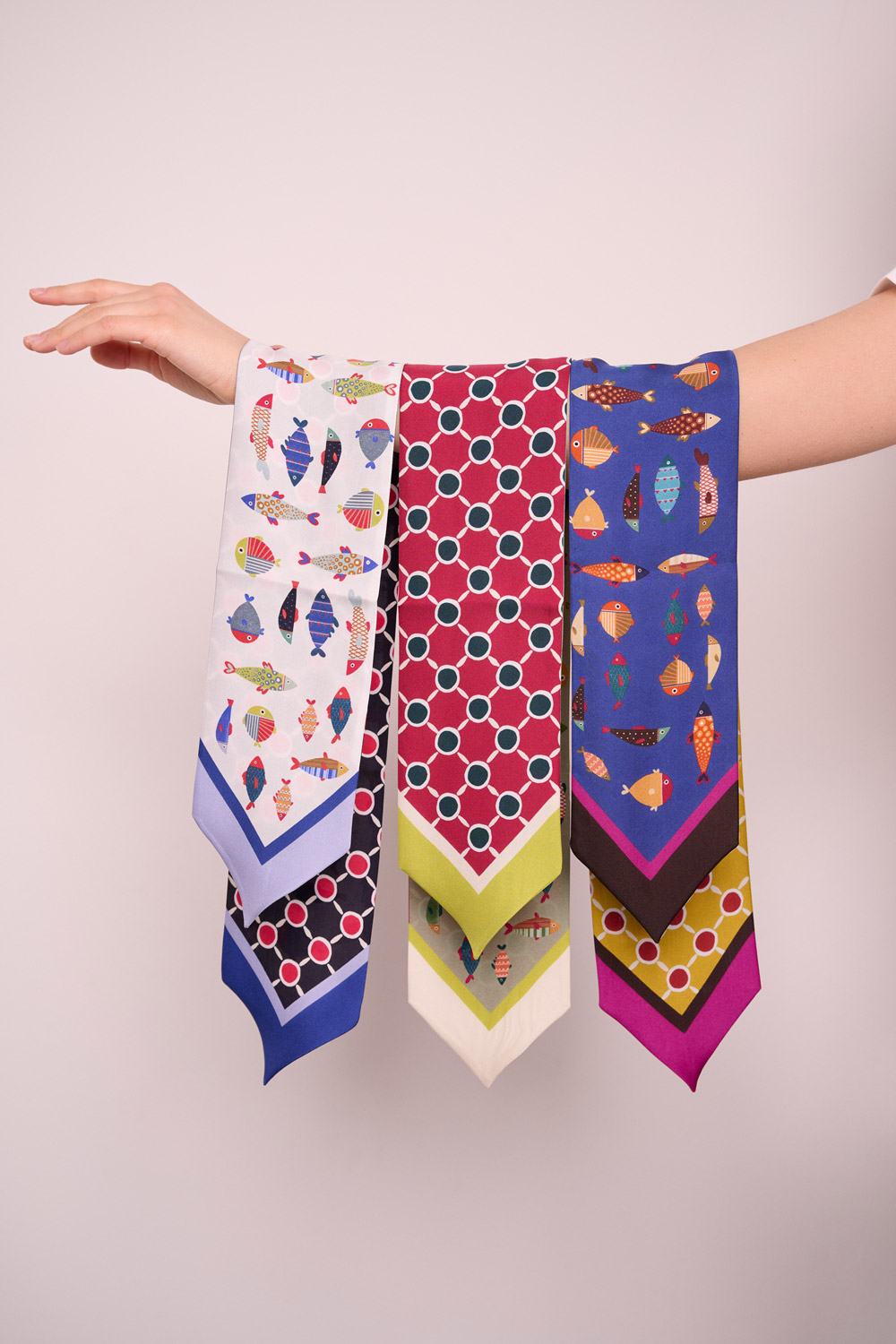 Linda silky scarf